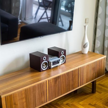 Bright Central Apartment With Splendid Sea View! Chalkís المظهر الخارجي الصورة