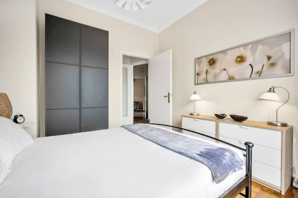 Bright Central Apartment With Splendid Sea View! Chalkís المظهر الخارجي الصورة