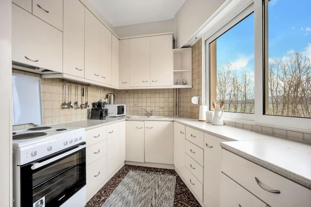 Bright Central Apartment With Splendid Sea View! Chalkís المظهر الخارجي الصورة