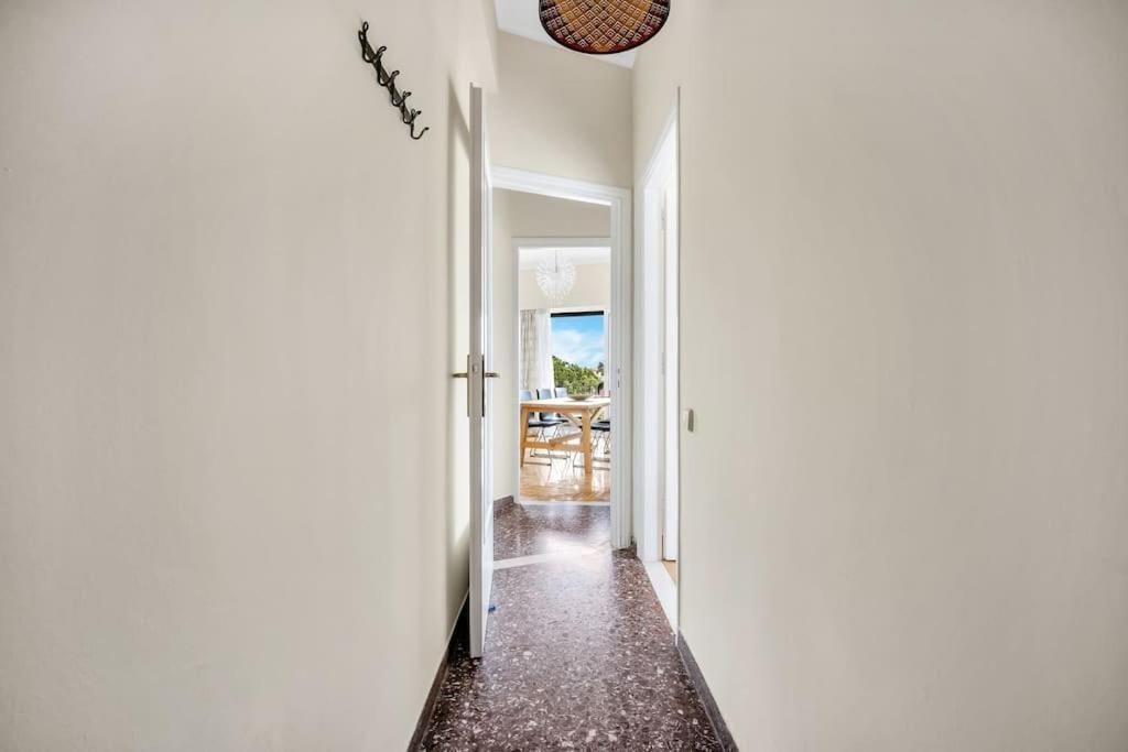 Bright Central Apartment With Splendid Sea View! Chalkís المظهر الخارجي الصورة