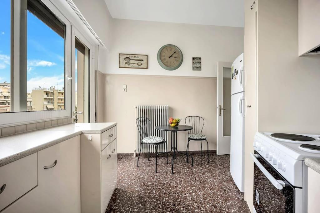 Bright Central Apartment With Splendid Sea View! Chalkís المظهر الخارجي الصورة